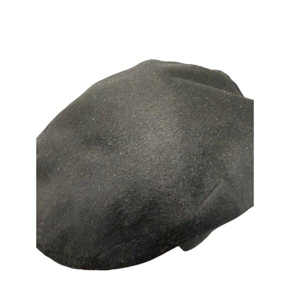 VTG Paul Stuart Newsboy DARK BLUE Cap Hat 100% Wool Made in  VTG Paul Stuart Newsboy DARK BLUE Cap Hat 100% Wool Made in Italy 7 3/8 winter